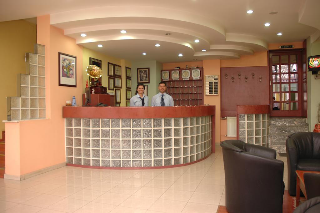 Kolagasi Hotel Corum Екстериор снимка